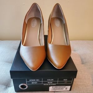 Nude Leather Wendy Williams Pumps Size 10W